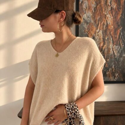 Pull Héloïse — Le pull Héloïse incarne à merveille l'esprit doux et résolument chic de l'arrière-saison avec sa maille beige