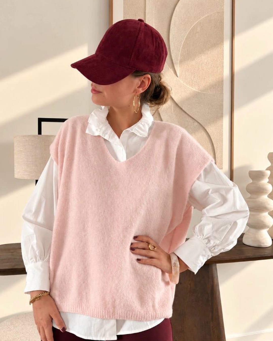 Pull Mathilde Pull Mathilde — Le pull Mathilde incarne à merveille l'esprit doux et délicatement féminin de l'arrière-saison avec sa maille